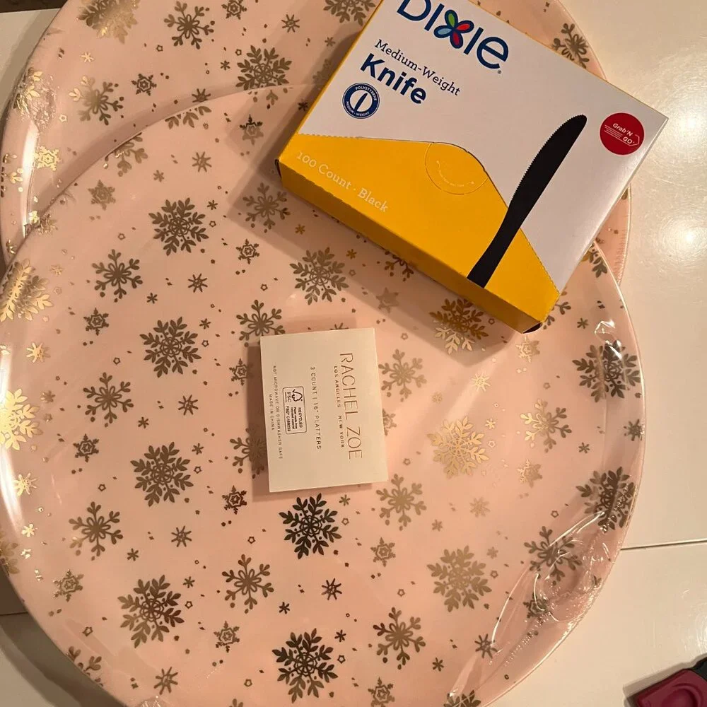 Plastic Reusable Large Holiday Serving Platters by Rachel Zoe (new / 16